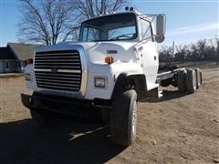 1992 Ford L9000 T/A Truck Tractor 