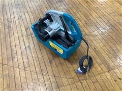 Makita 5402NA Circular Saw 