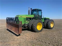 1989 John Deere 8760 4WD Tractor W/Blade 