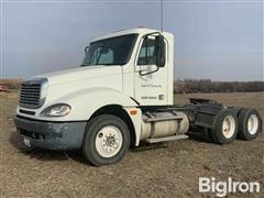 2006 Freightliner Columbia 120 T/A Truck Tractor 