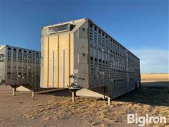 2007 Merritt Spread Axle Cattle Pot Livestock Trailer 