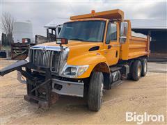 2005 International 7400 T/A Dump Truck 