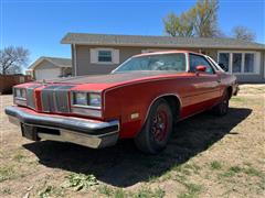 1976 Oldsmobile Cutlass Supreme Car 