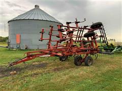 Case IH 5800/4300 Field Cultivator 