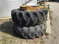 John Deere 18.4-34 Duals 