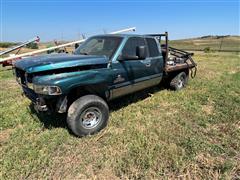 1999 Dodge RAM 2500 4x4 Extended Cab Flatbed Pickup (For Parts Only) 