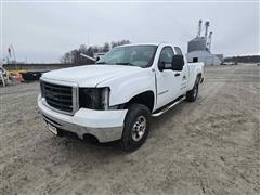 2008 GMC 2500 4x4 Extended Cab Pickup 