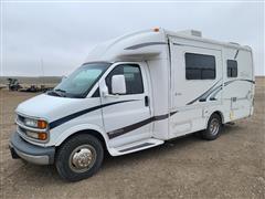 2002 Chevrolet Express G3500 Trail-Lite Motor Home 