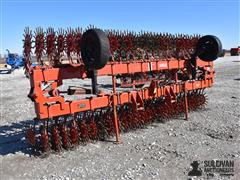 Yetter 3530 3-pt. 30' Rotary Hoe 