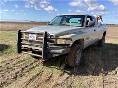1999 Dodge RAM 2500 4x4 Extended Cab Pickup 