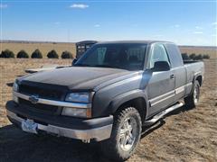 2003 Chevrolet 1500 Silverado 4x4 Extended Cab Pickup 