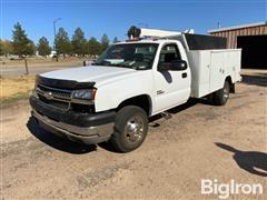 2003 Chevrolet 350 Service Truck w/ Auto Crane 