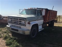 1973 GMC 6000 S/A Grain Truck 