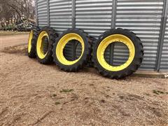 John Deere Tractor Rims W/320/80R42 Tires 