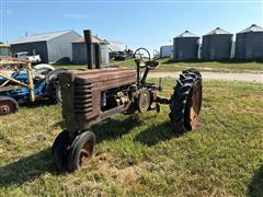 1948 John Deere B 2WD Tractor 