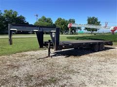 2000 Titan Gooseneck T/A Flatbed Trailer 