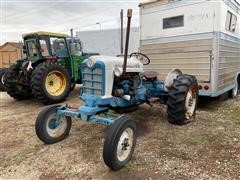 Ford 901 PowerMaster 2WD Tractor 