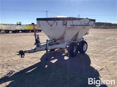 Willmar Narrow Track 500 T/A Dry Applicator 