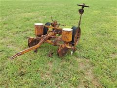 Allis-Chalmers Mounted 2R36 Row Crop Planter 