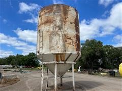 Wheatland Bins Overhead Cone Bottom Range Cake Bulk Bin 