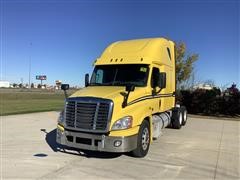 2017 Freightliner Cascadia 125 T/A Truck Tractor 