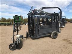 Portable Hydraulic Livestock Working Chute W/ Gas Powered Pump 