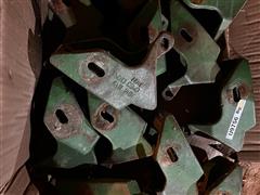 John Deere 1760 Planter Cast Iron Packer Closing Wheel Brackets 