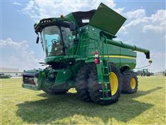 2020 John Deere S780 4WD Combine 