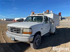 1993 Ford F450 Super Duty 2WD Service Truck 