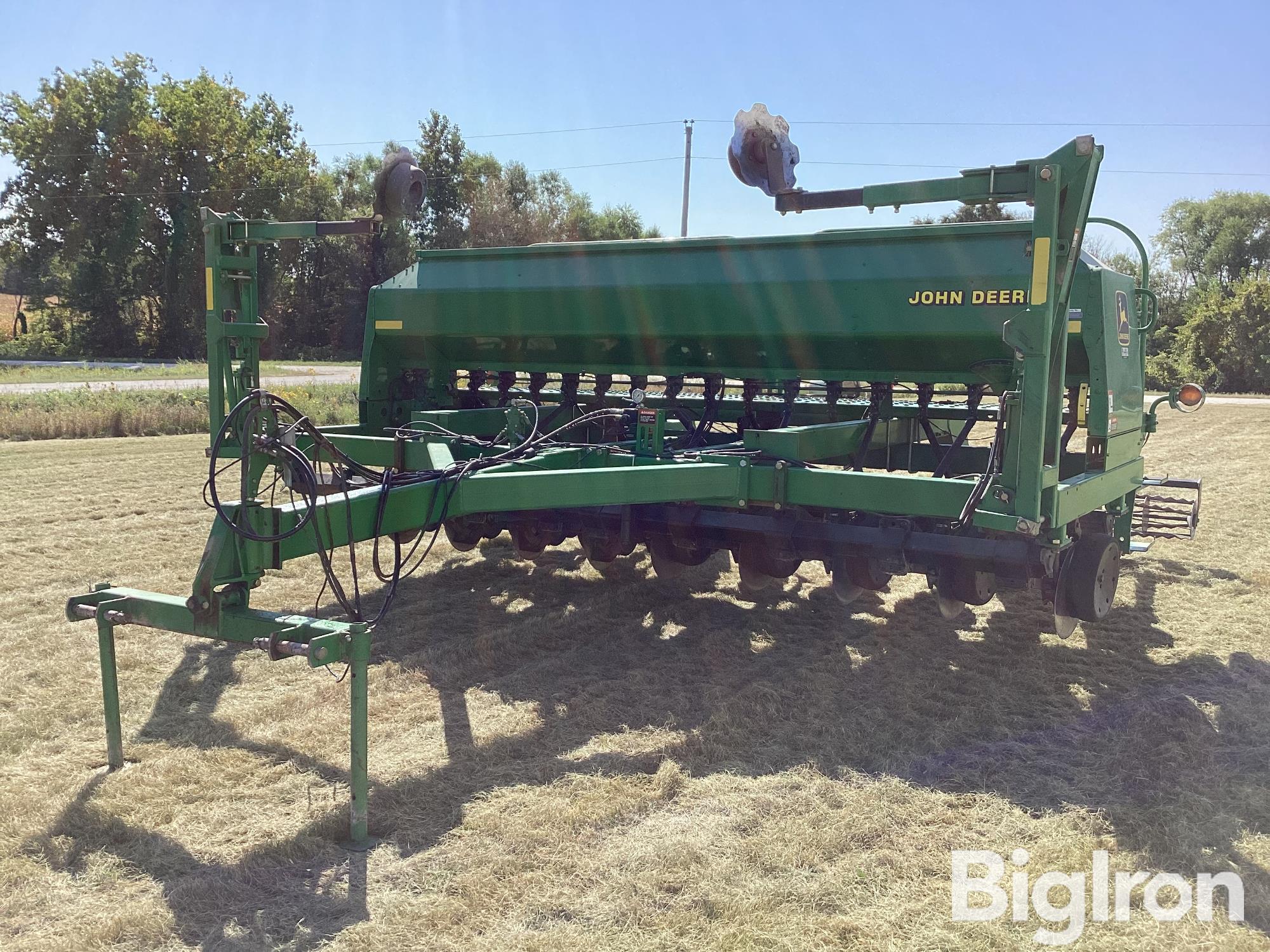 John Deere 1560 15’ Bean Drill 