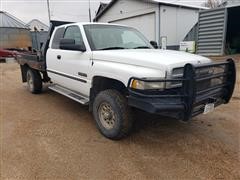 items/aaf27f802790eb1189ee00155d42e7e6/2000dodgeram2500heavyduty4door4wheeldrivepickuptruck_0bd5fec9518141b99f9e58cfc62c9cda.jpg