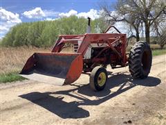 1963 Farmall 560 2WD Tractor w/ DU-AL Loader 