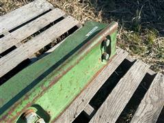 items/ab9c87f27ae4ee11a73c6045bd4ad734/johndeere4230-4455frontweightbracket_3f5c01f70eb142d09e228f1199b3ee3d.jpg