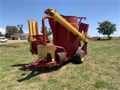1998 New Holland 358 Grinder Mixer/ W Hay Table 