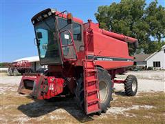 1989 Case IH 1660 Axial-Flow 2WD Combine 