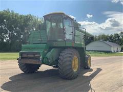 1980 John Deere 8820 Turbo Combine 