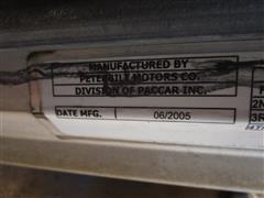 items/abfa66eb2534ef11a2960022488fe55b/2006peterbilt379tatrucktractor-22_ef3f6f180e3845129a16a491e397957f.jpg