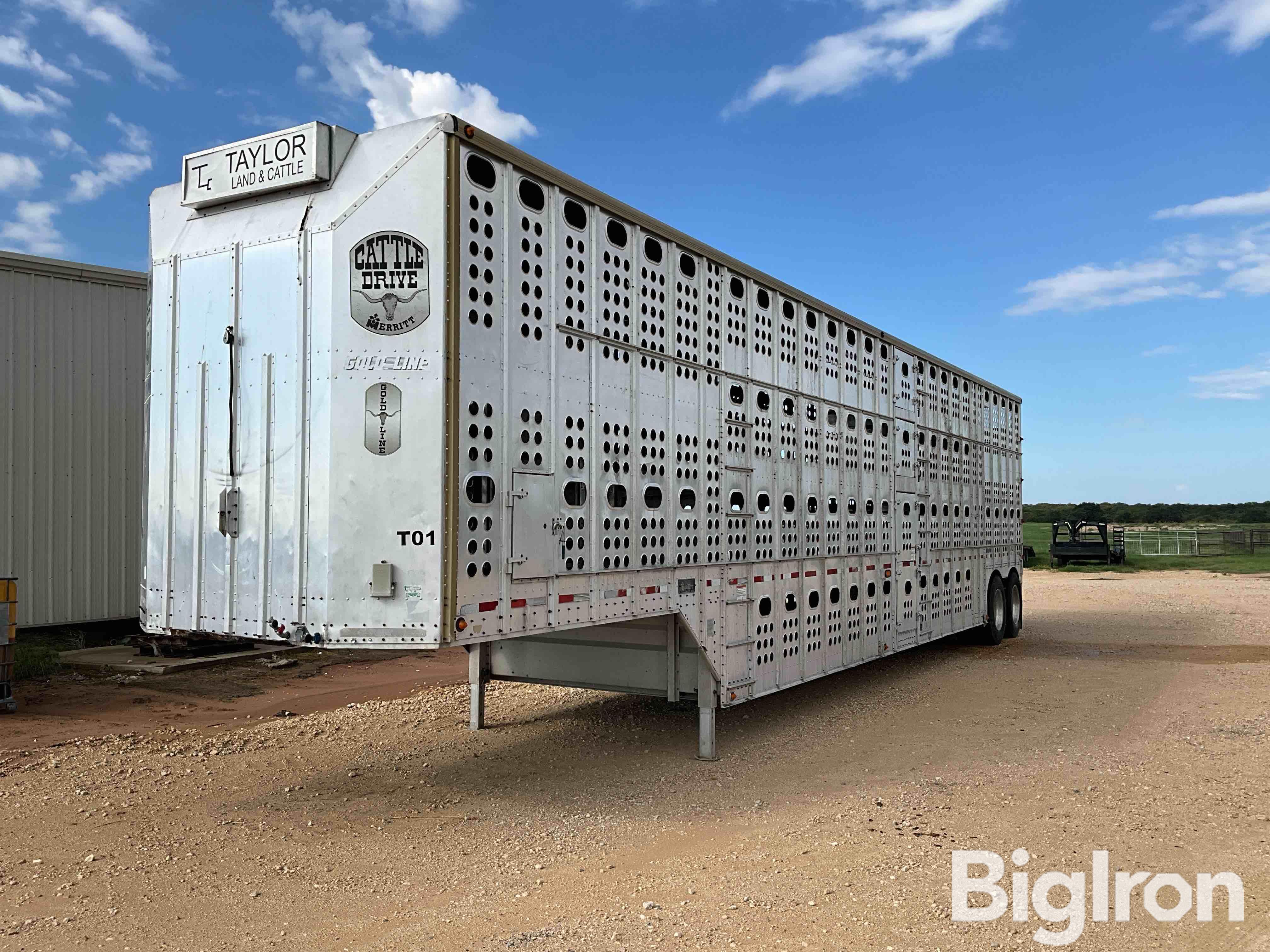 1995 Merritt Gold Line T/A Livestock Trailer 