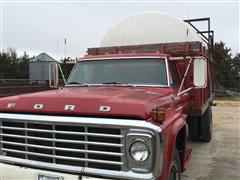 1974 Ford F700 S/A Water Truck 