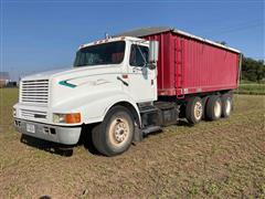 1993 International 8200 Tri/A Grain Truck 