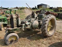 1957 John Deere 620 2WD Tractor 