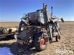 Gleaner E 2WD Combine 