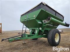 Brent GC672 Grain Cart W/Scale 