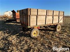 John Deere Wagon 