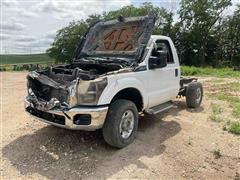 2012 Ford F250 XLT Super Duty 4x4 Cab & Chassis (FOR PARTS ONLY) 