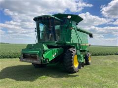 1996 John Deere 9500 2WD Combine 