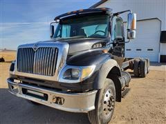 2006 International 7600 T/A Cab & Chassis 