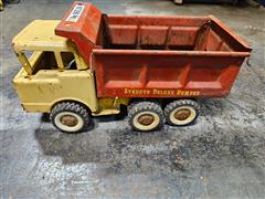 Structo Deluxe Dumper Dump Truck 