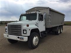 1986 International F1954 S-Series T/A Grain Truck 