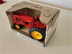 Ertl Massey Harris 44 Special Collector Toy In Box 